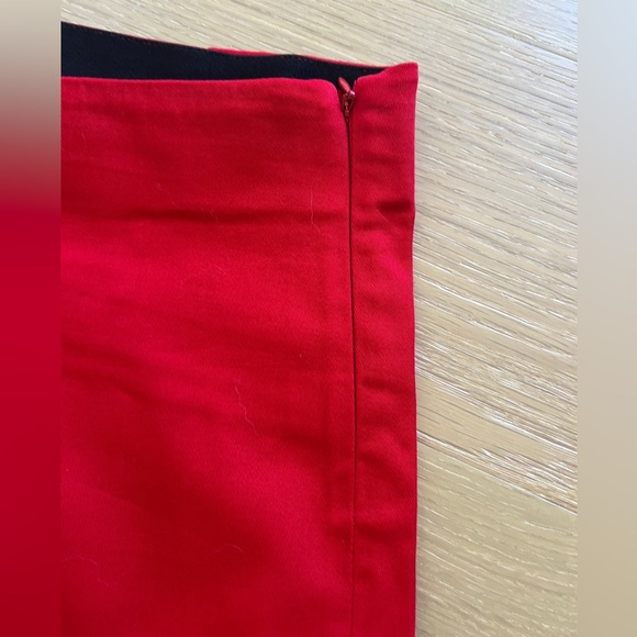 NWOT classic slip fit red cotton stretch pant with side zipper. - Picture 2 of 4